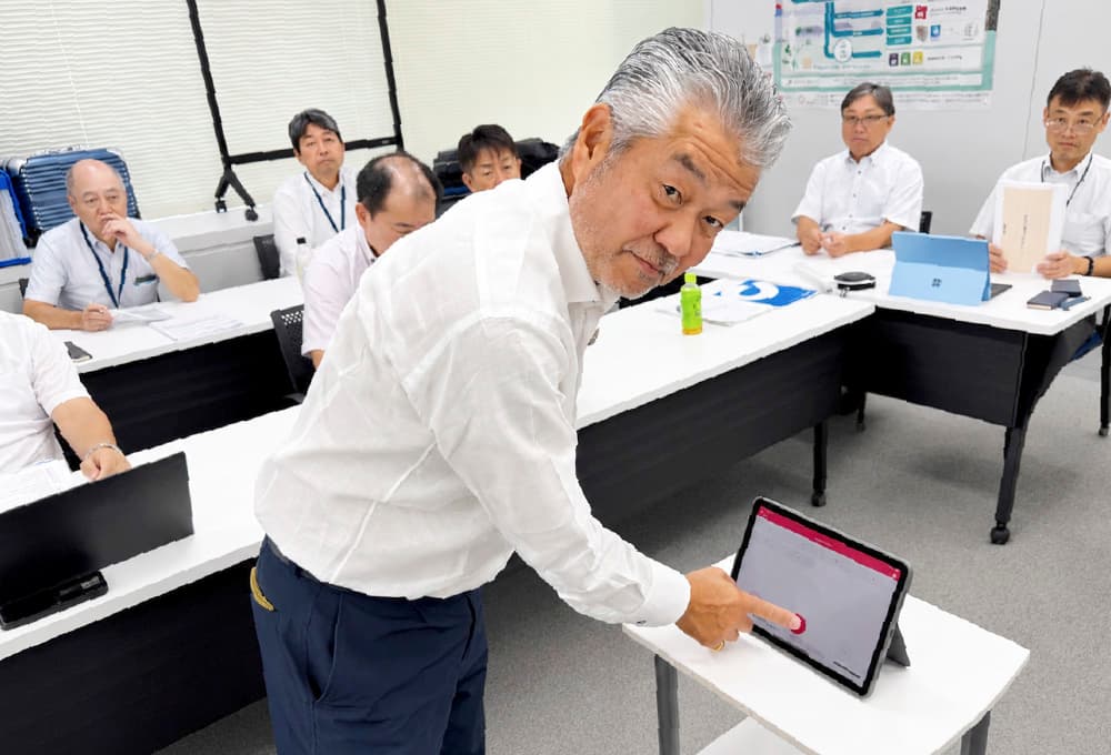 小林理事長