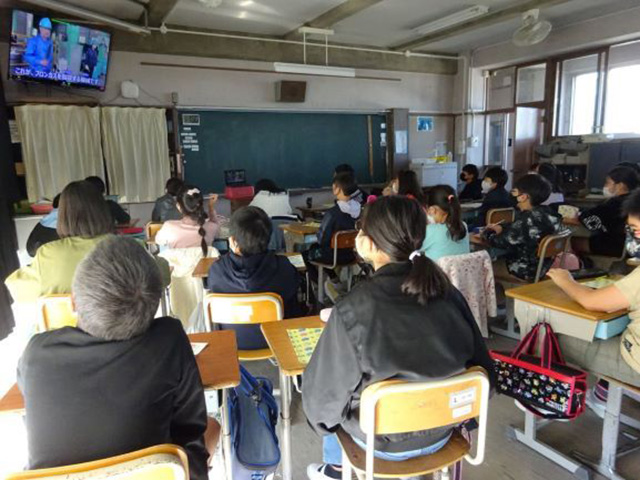 大治南（おおはるみなみ）小学校（愛知県海部郡大治町）バーチャル工場見学会_02