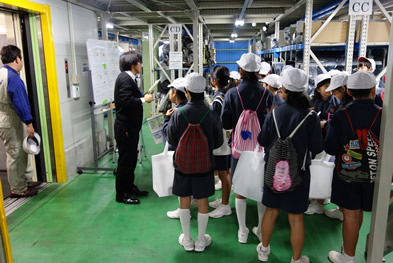 過去に実施した見学会の様子