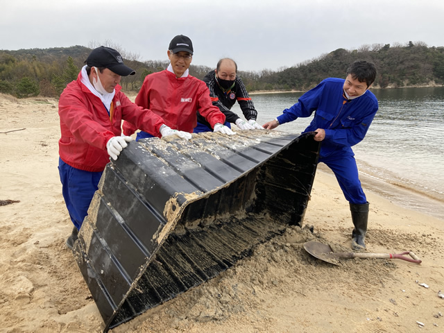 「水ヶ浦」東側と、「柚の浜」の2か所にて海岸清掃5