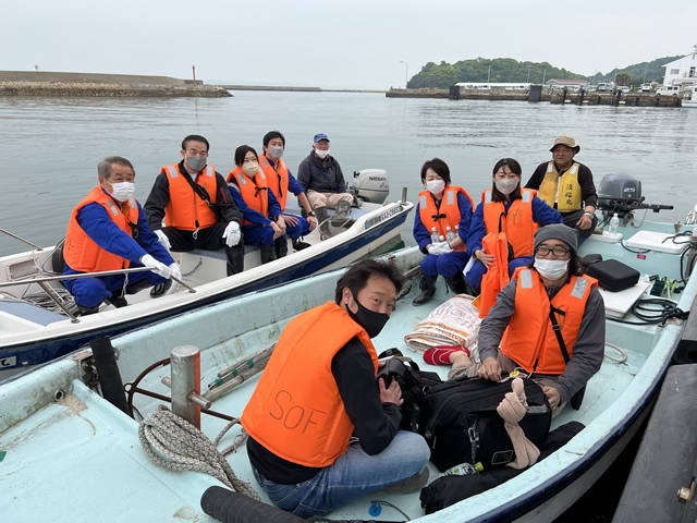 【水ヶ浦】船で回収現場に向かう1