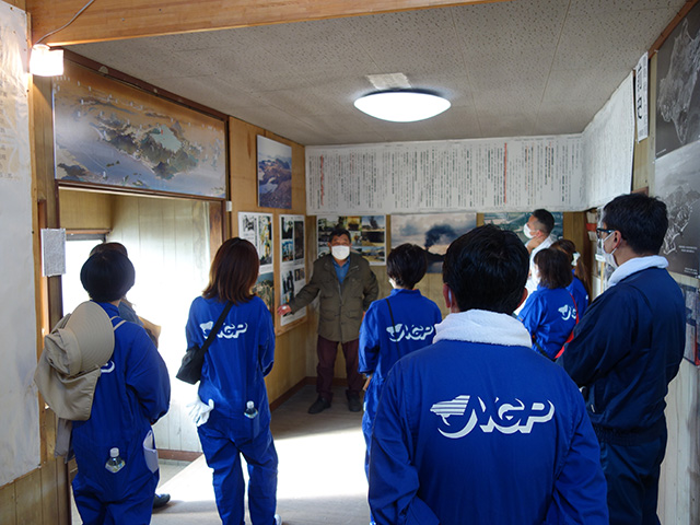 2021-10-28「不法投棄現場」や「豊島のこころ資料館」の見学4