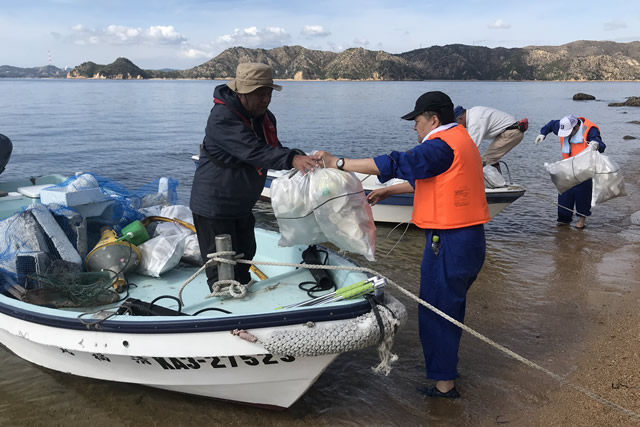 2019-10-22 海岸漂着ゴミ回収活動現場4