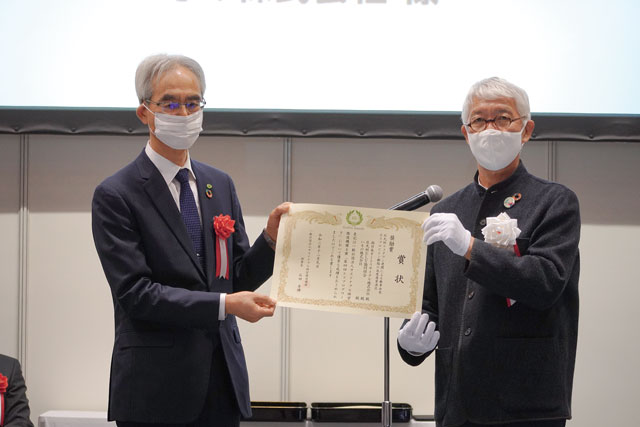 西日本オートリサイクル(株)「第4回エコプロアワード」にて「奨励賞」を受賞