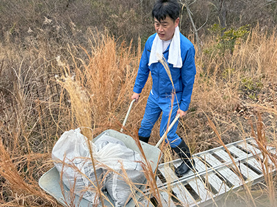 2023-02-01雑草の除去作業1