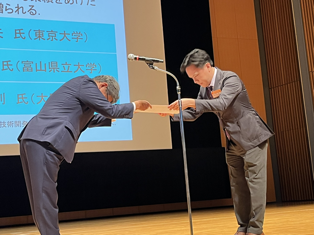 山田 周歩講師 