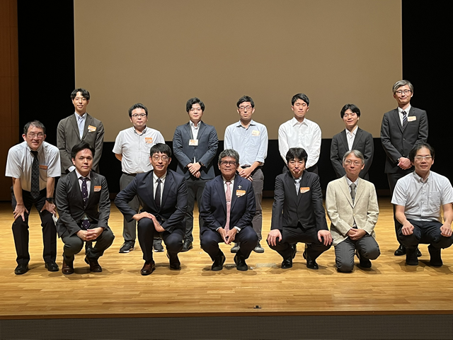 受賞者集合写真 