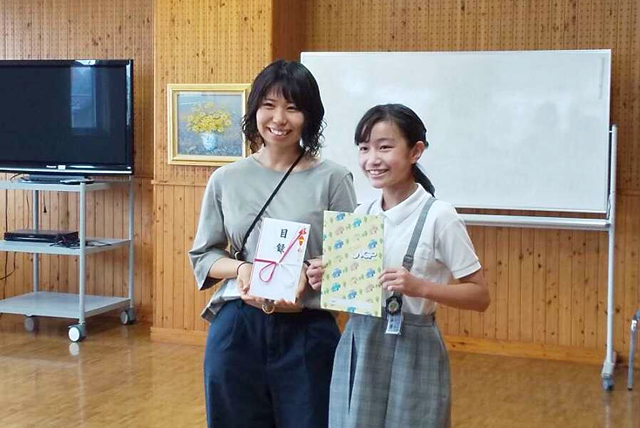 桃太郎部品　地元小学校にアップサイクル環境教育ノートを寄付